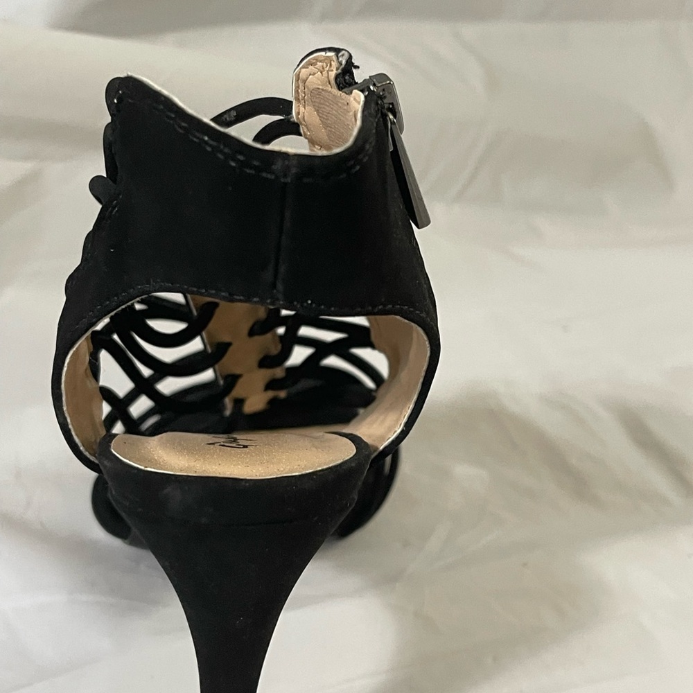 Qupid womens new never worn size 7 black shoes with zipper and straps - Picture 9 of 10
